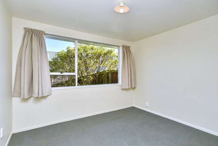 2/5 Tamarisk Place Parklands_10