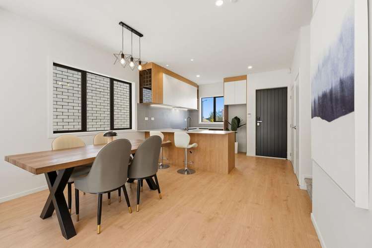 3 Whiteywood Street_2