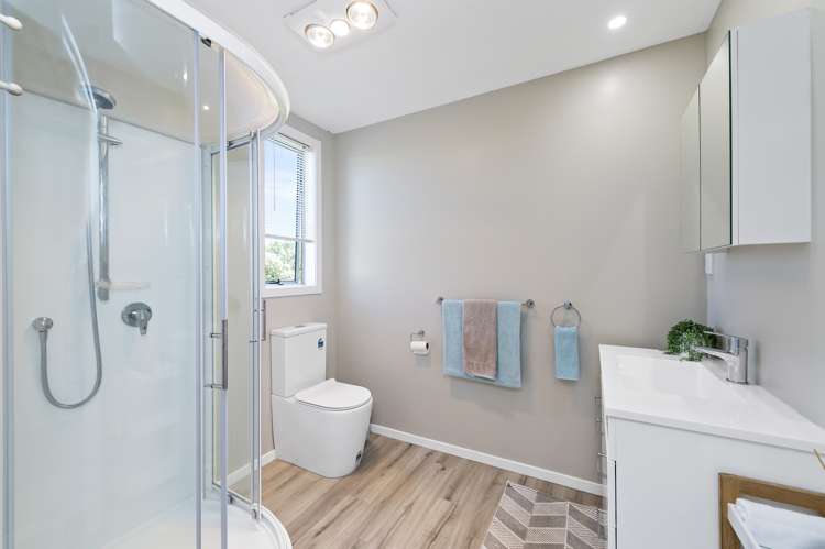 10 Pacific Drive Southbridge_11