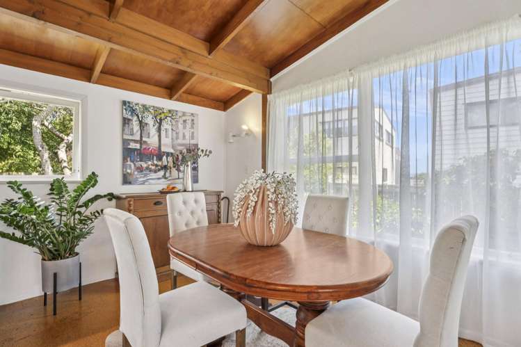 54 Taylor Road Mangere Bridge_11