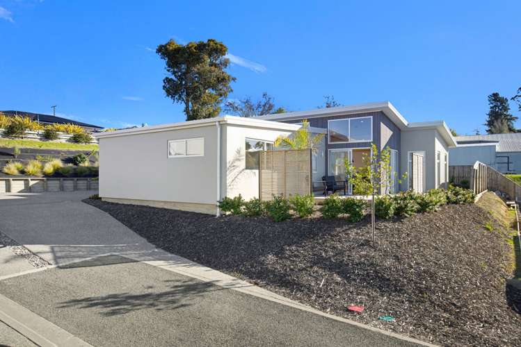 71 Les Wakefield Road_5