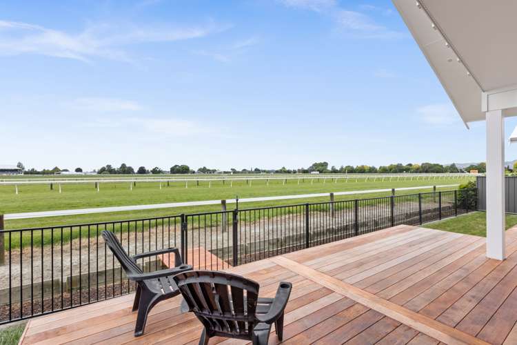 9 Raceview Close Raureka_14