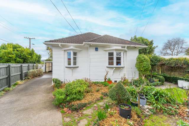 135 Waiwhetu Road Waterloo_1