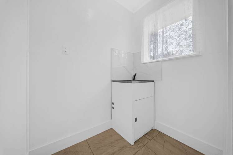 39 Harmel Road Glendene_10