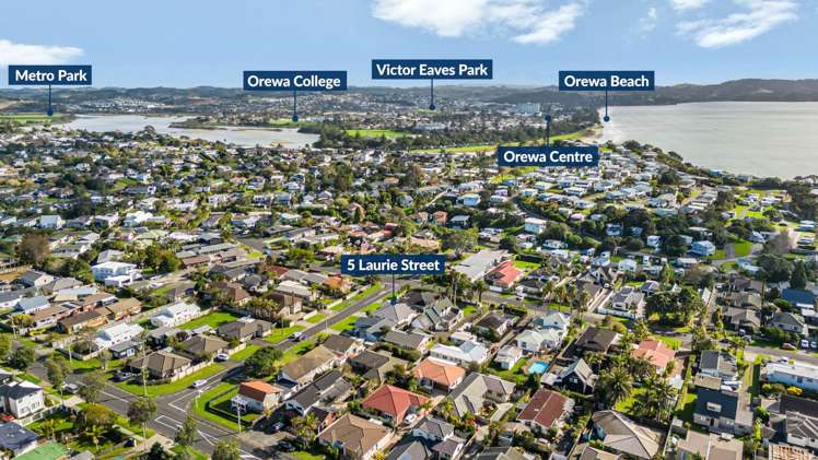 5 Laurie Street Red Beach_29