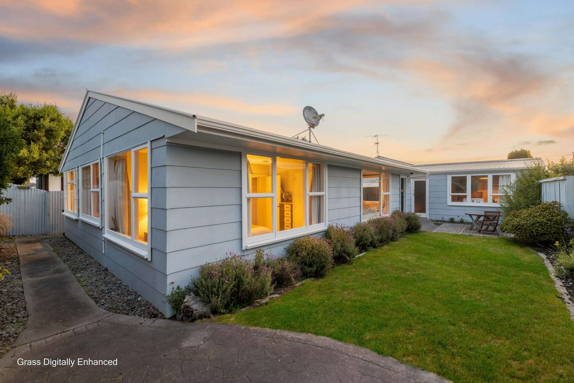 2/42 Pacific Road North New Brighton_0