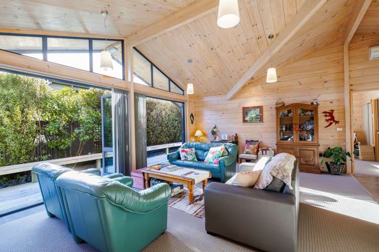 33 Ridge Road Oneroa_5