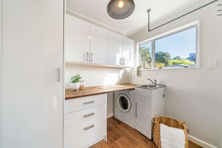 18 Yarrow Place Papakowhai_13