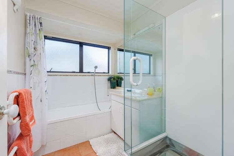 1 Crestview Place Browns Bay_18