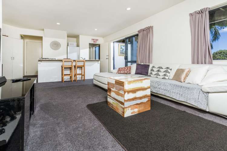 2/982 East Coast Road Northcross_15