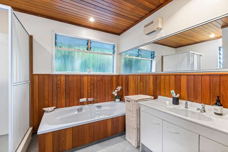 278 Whangaparaoa Road Red Beach_22