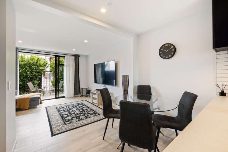 2/8 New Brighton Road Dallington_9