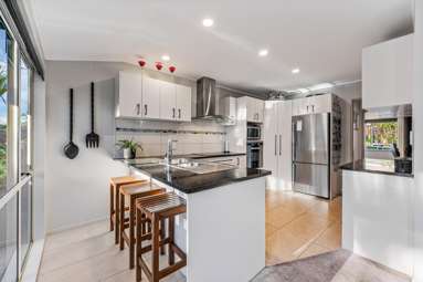 129b Parrs Cross Road_3