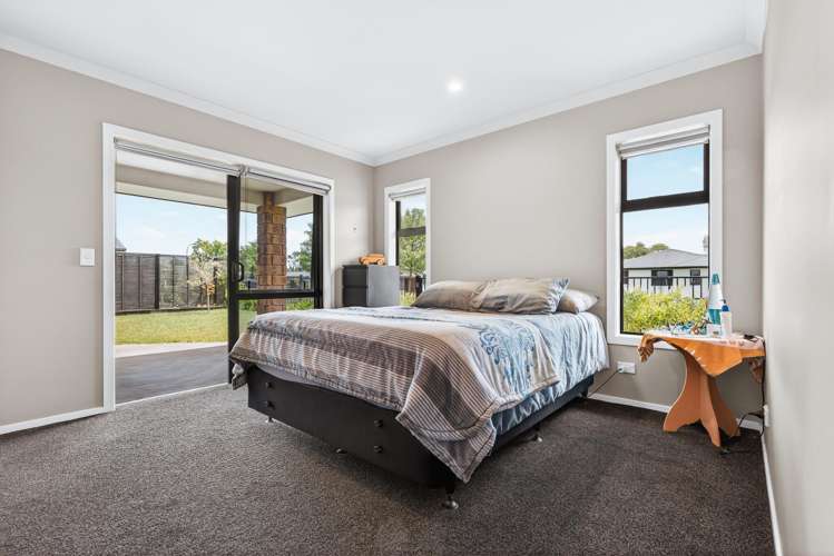 13 Maison Way Rangatira Park_13