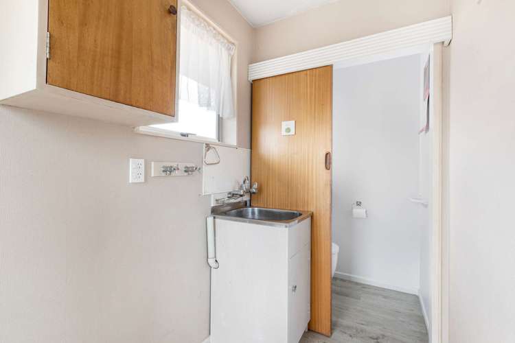 1/4 Wanstead Place Woolston_8