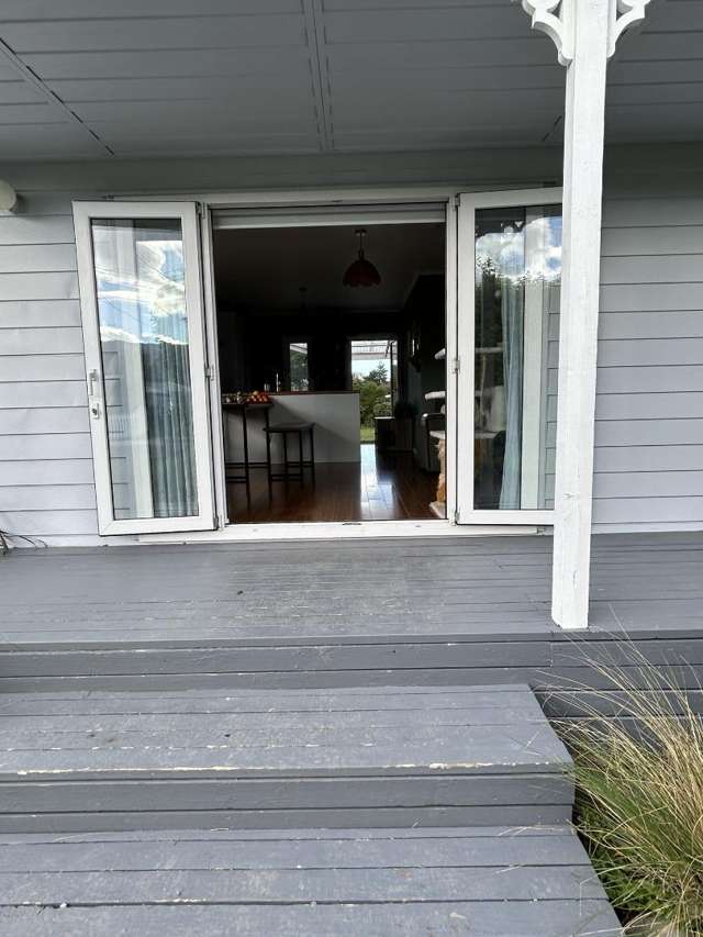 1 Farrier Grove Featherston_1