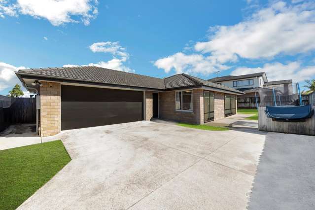 Modern 4 Bedroom Home in Prime Location!
