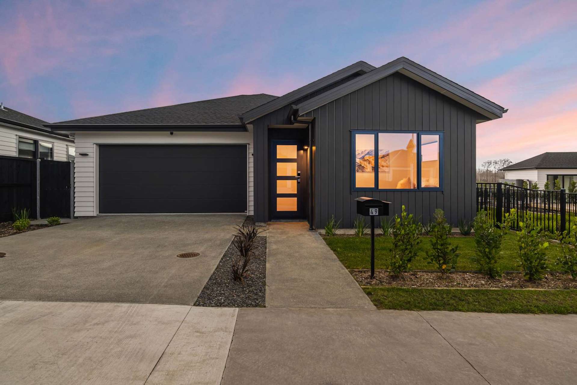 49 Tipu Crescent Wainui_0