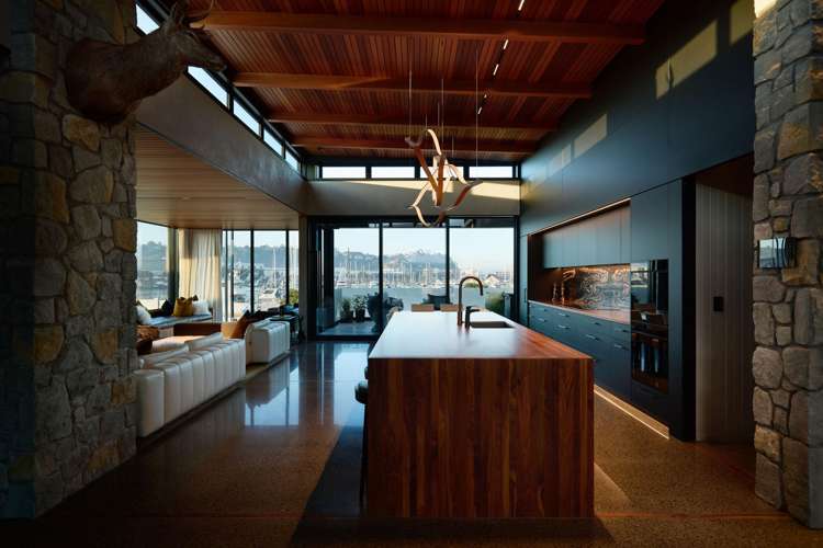 3 Meeanee Quay Westshore_1