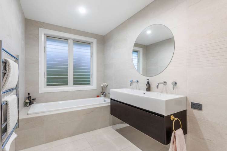 252 Lake Road Hauraki_19