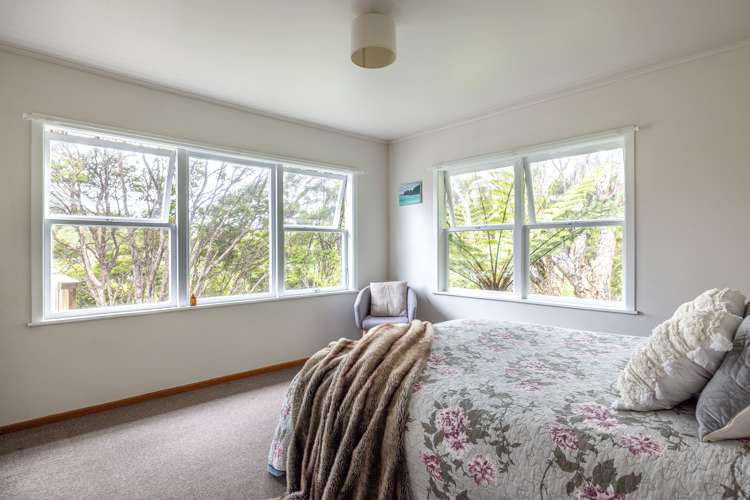 116 Queens Drive Oneroa_18