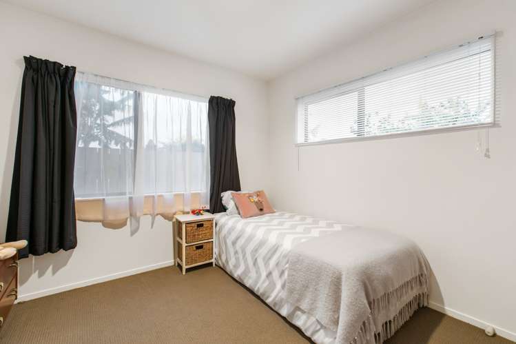 2/15 Miro Road Mangere Bridge_9