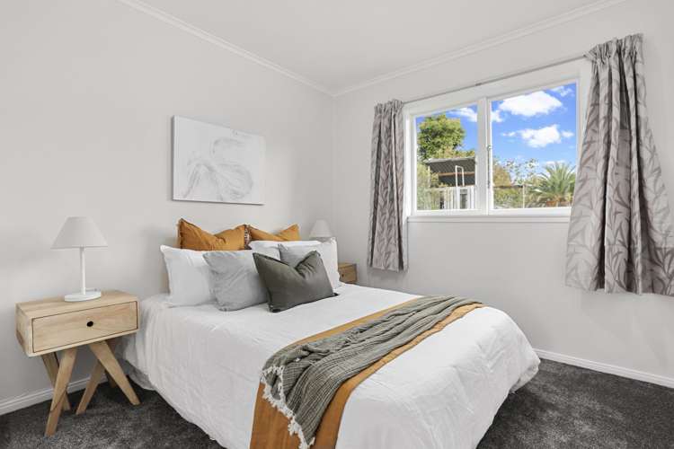 217 Glengarry Road Glen Eden_7