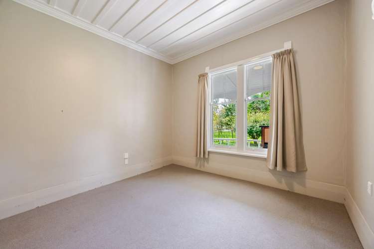 58, 58a 58b White Road Otane_16