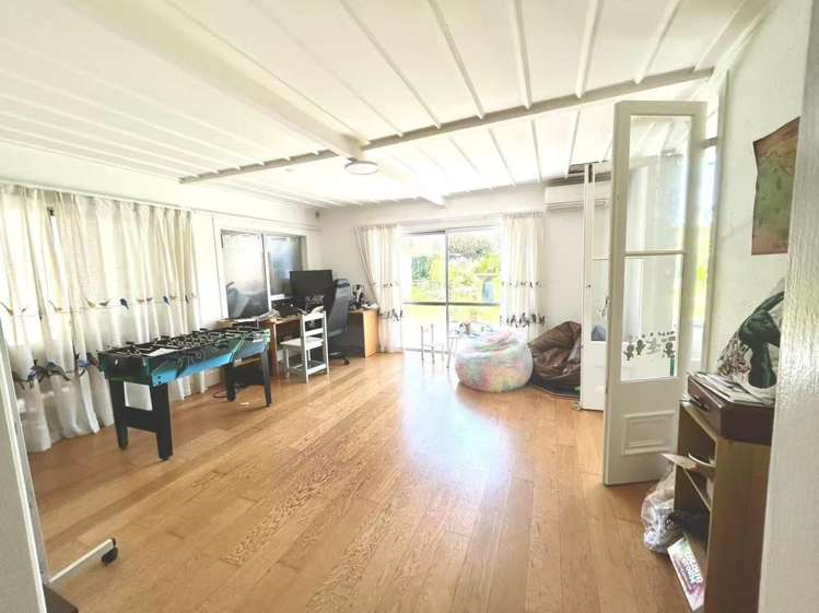 76 Onewa road Northcote Point_8