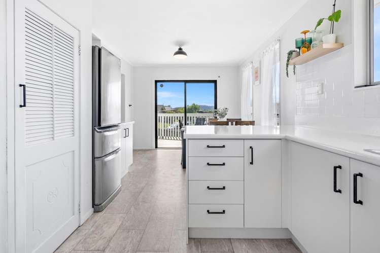 4 Cypress Gardens Place Onerahi_14