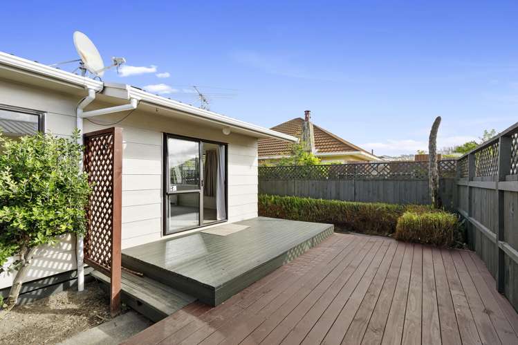 2/65 Wakefield Street Alicetown_1