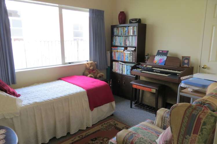 2 Follis Street Te Aroha_11