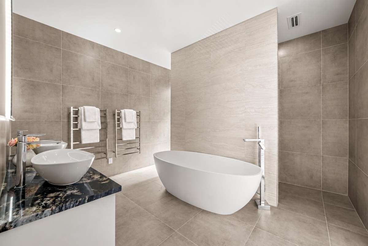 110 Grovenor Drive_5