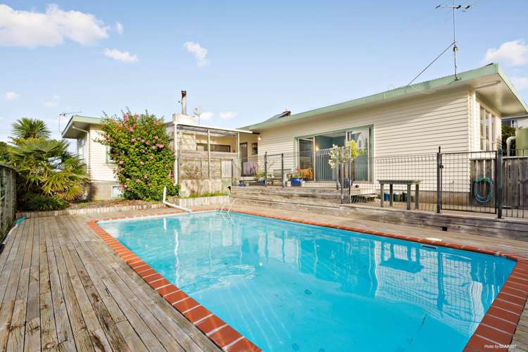 62 Tirimoana Road Te Atatu South_29