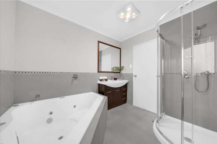 36 Seresin Crescent Flat Bush_32