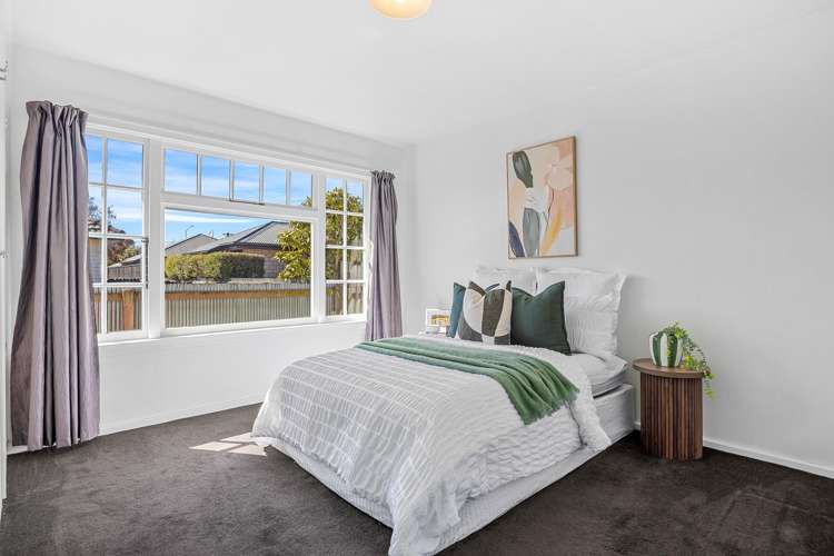 62 Achilles Street Burwood_8