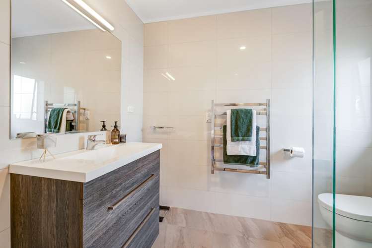 9 Thornbill Rise Unsworth Heights_13