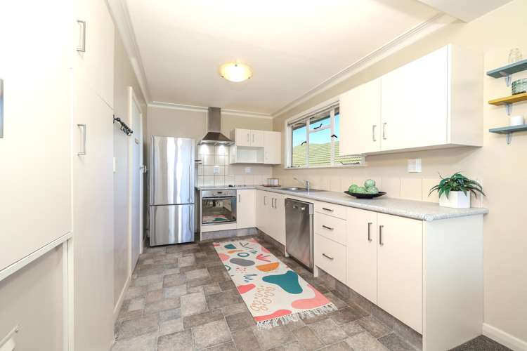 18 Chisholm Place Tainui_7