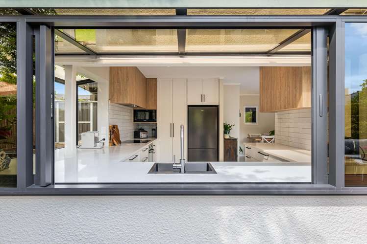 3/3 Marie Avenue Red Beach_16