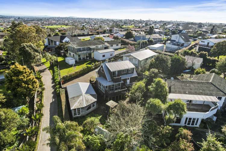 97a Sandspit Road Cockle Bay_19