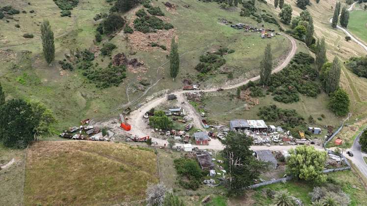 237 Waireka Road Papaiti_1