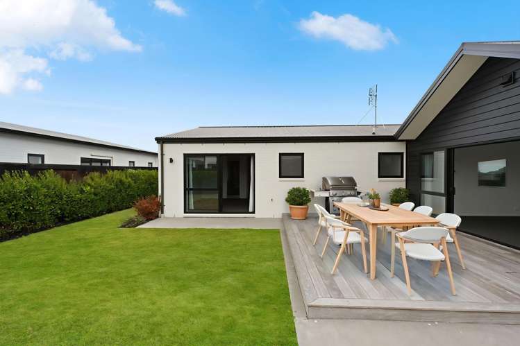 69 Trewern Avenue Chartwell_13