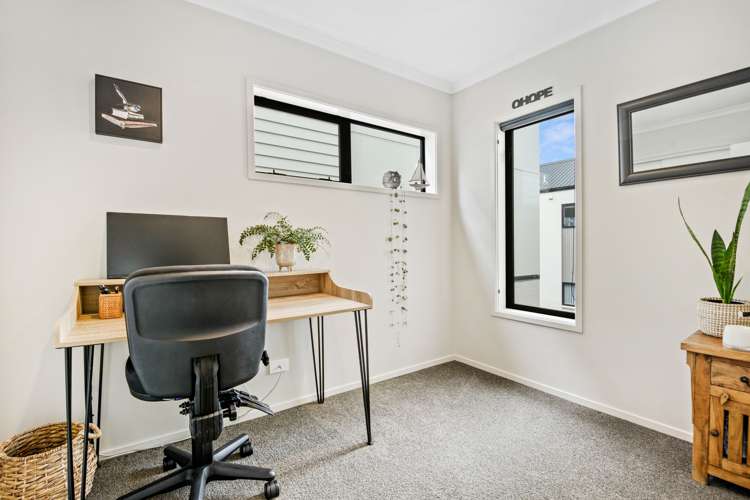 7 Glidepath Road Hobsonville_19