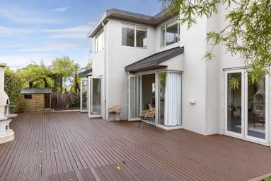 2/745 Acacia Bay Road_4