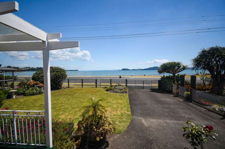 3 Kawakawa Bay Coast Road Kawakawa Bay_0