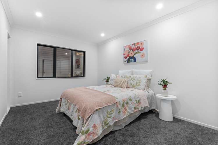 2B Palmgreen Court Stanmore Bay_17