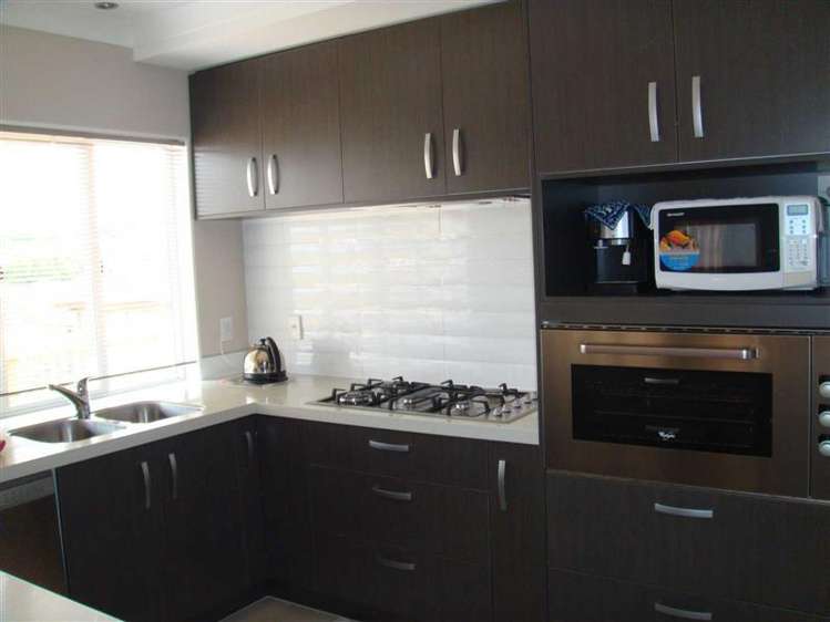 15 Woolaston Place Flat Bush_4