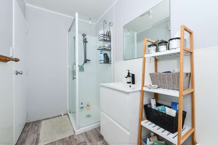 8 Melanie Court Dinsdale_15