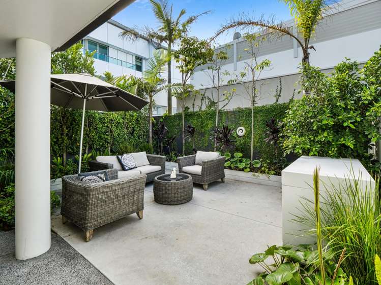140B Marine Parade_1