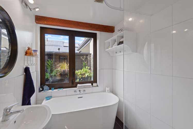 1699 Cust Road Cust_19